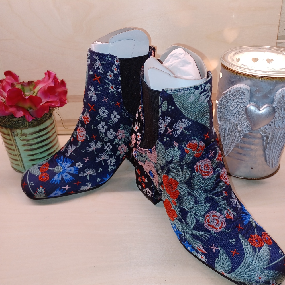 Floral Embroidered Ankle Boots
